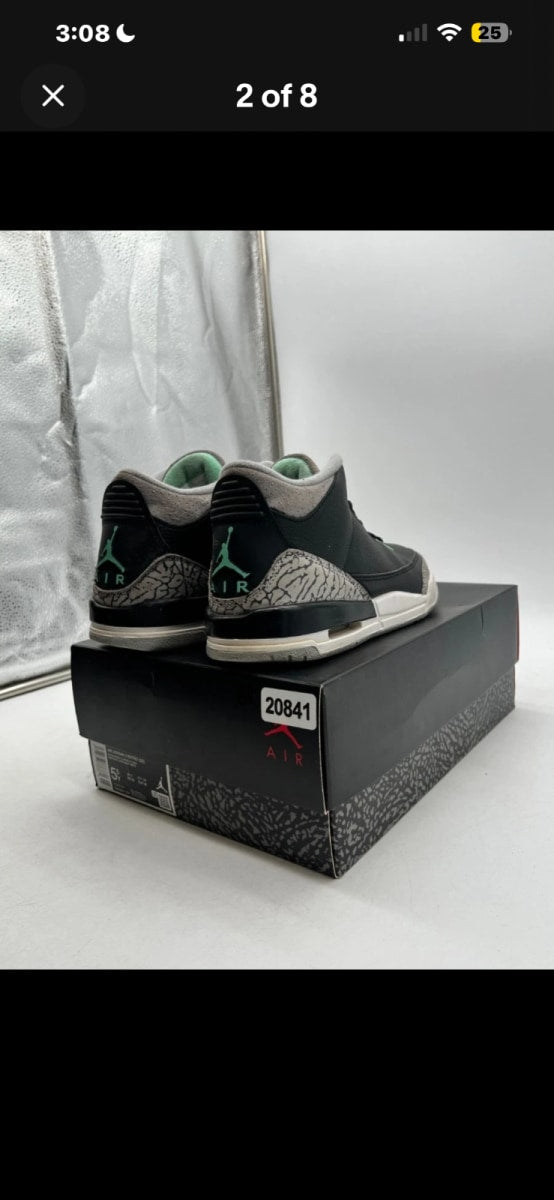 Jordan 3 Retro Green Glow (GS) 5.5Y (Moderately Worn Pre-Owned)JordanBlack/Green Glow/Wolf Grey/White - Image 2