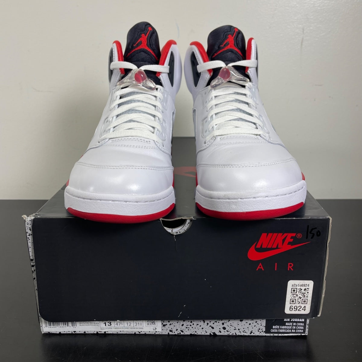 Jordan 5 Retro Fire Red Black Tongue (2025) 13 (Moderately Worn Pre-Owned)JordanWhite/Fire Red/Black - Image 2