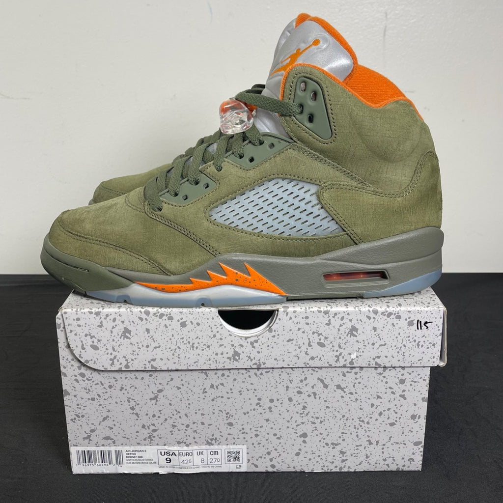 Jordan 5 Retro Olive (2024) 9 (Moderately Worn Pre-Owned)JordanArmy Olive/Solar Orange - Image 3