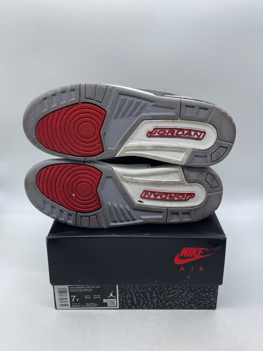 Jordan 3 Retro Black Cement (2024) (GS) 7Y (Moderately Worn Pre-Owned) - Image 7