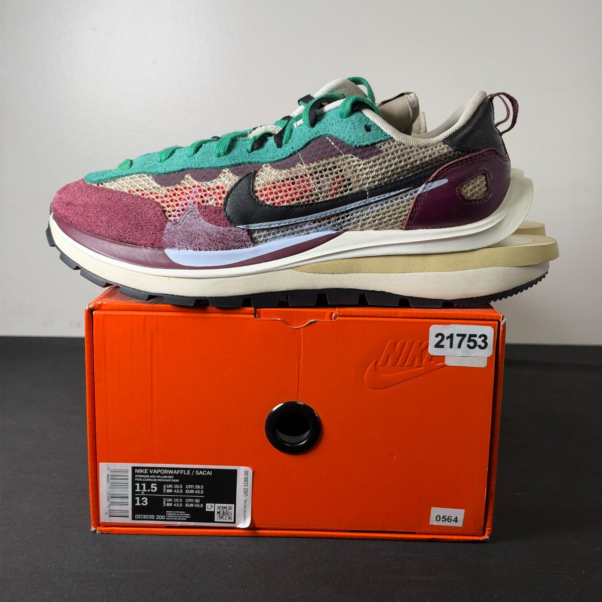 Nike Vaporwaffle sacai Villain Red Neptune Green (Size 11.5) - Image 3