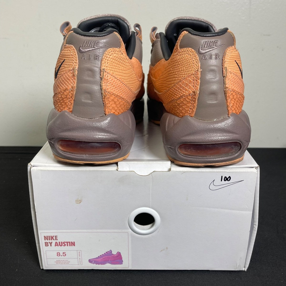 Nike Air Max 95 Coral Studios (2021) 8.5 (Moderately Worn Pre-Owned)NikeBlack/Ocean Blue/Hot Red - Image 4