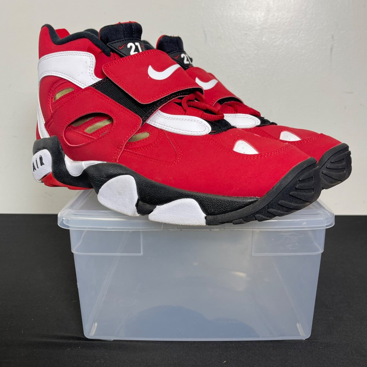Nike Air Diamond Turf 2 Red Gold (2026) (Size 13) - Image 1