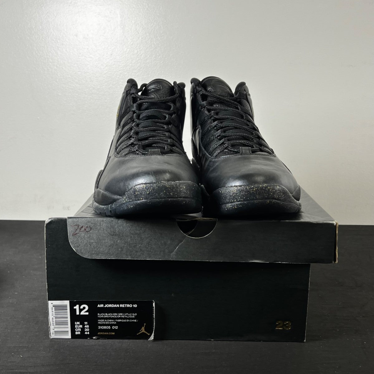 Jordan 10 Retro New York City (2016) 12 (New Pre-Owned)JordanBlack/Dark Grey-Metallic Gold - Image 2