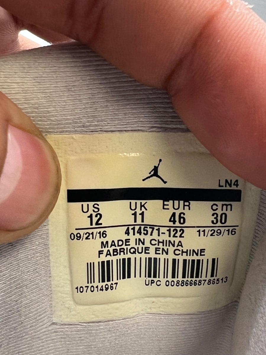 Jordan 13 Retro OG Chicago (2017) 12 (Heavily Worn Pre-Owned)JordanWhite/Black-True Red - Image 9