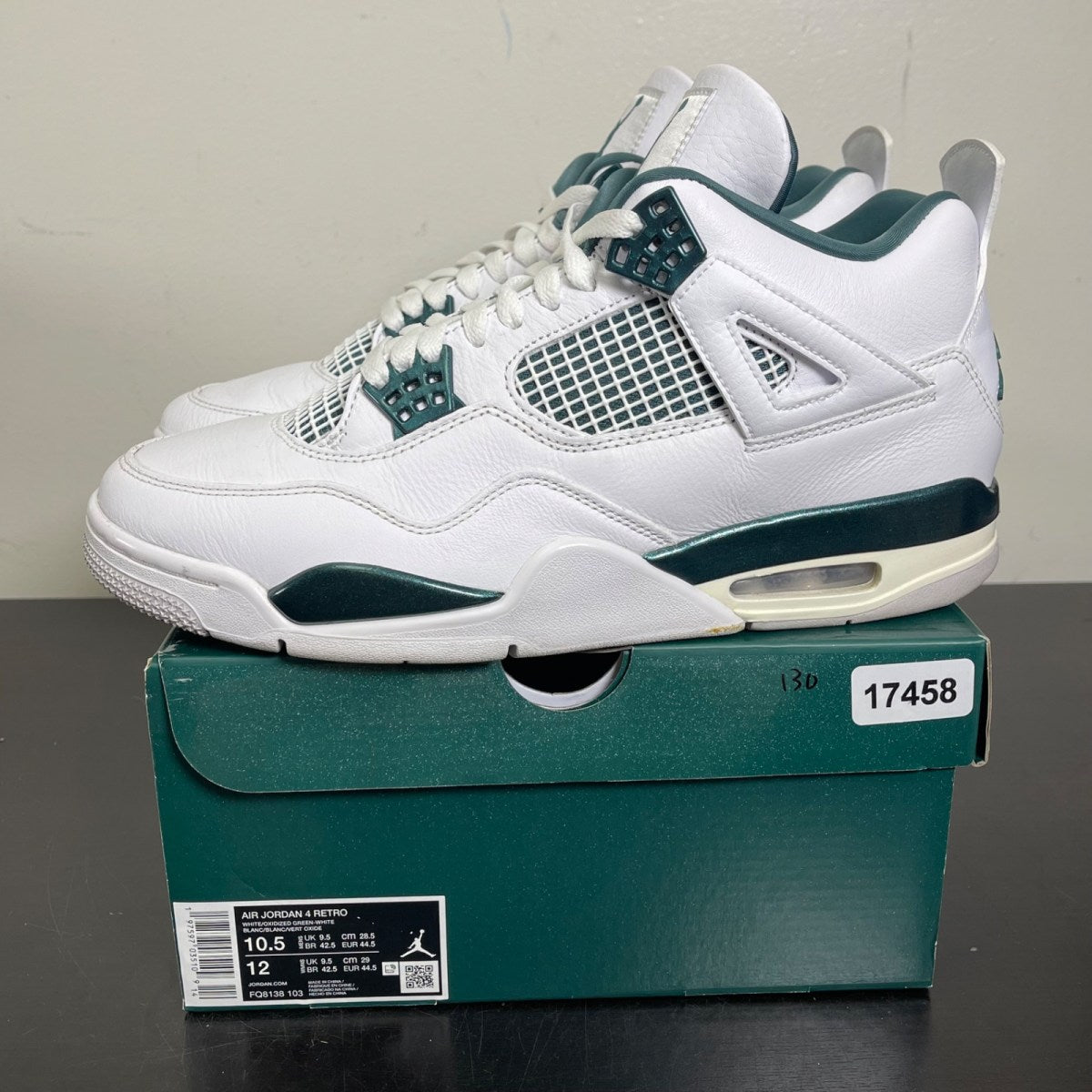 Jordan 4 Retro Oxidized Green 10.5 (Moderately Worn Pre-Owned)JordanWhite/Oxidized Green/White/Neutral Grey - Image 3