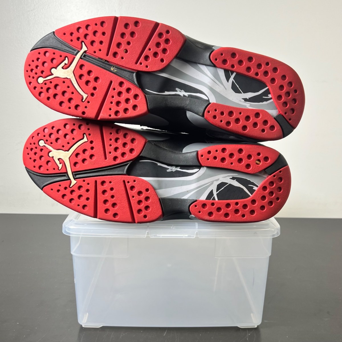 Jordan 8 Retro Black Cement 10.5 (Moderately Worn Pre-Owned)JordanBlack/Gym Red-Black-Wolf Grey - Image 5