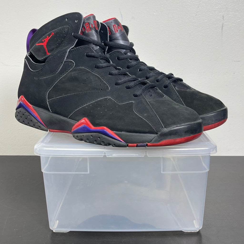 Jordan 7 Retro Raptors (2002) 11 (Moderately Worn Pre-Owned)JordanBlack/Dark Charcoal-True Red - Image 1