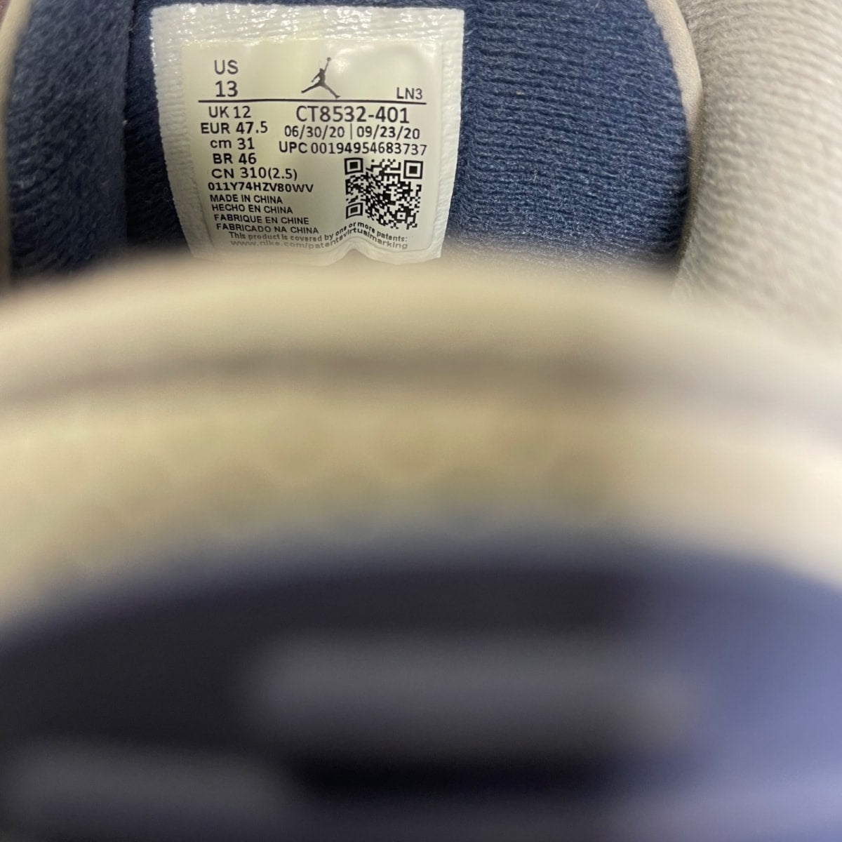 Jordan 3 Retro Georgetown (2021) 13 (Moderately Worn Pre-Owned)JordanMidnight Navy/Cement Grey-White - Image 6