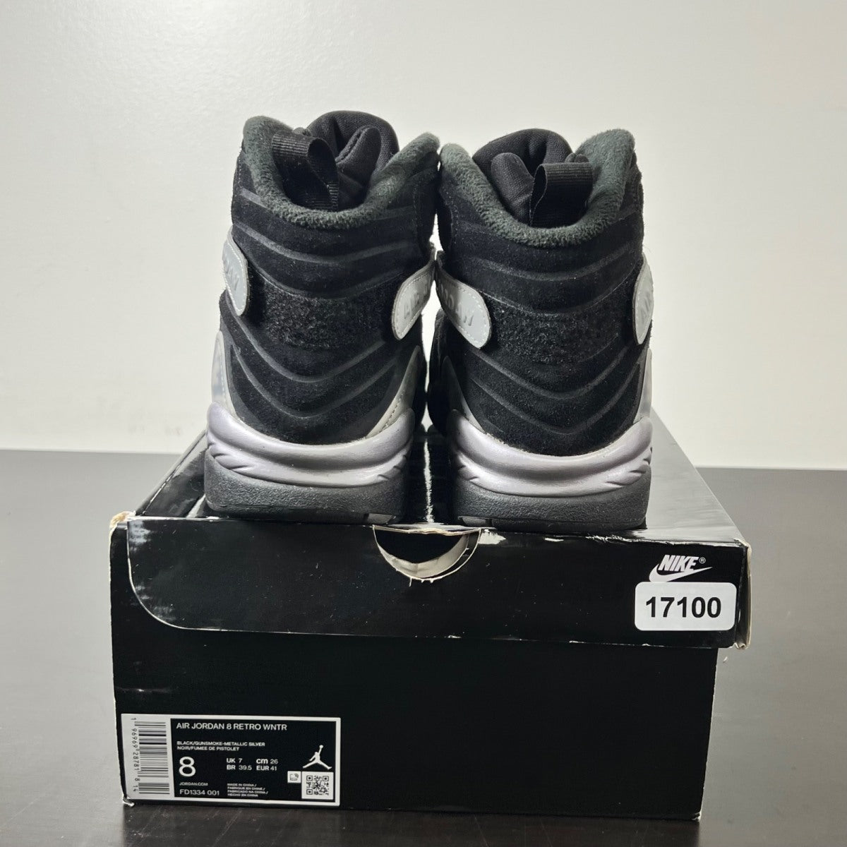 Jordan 8 Retro Winterized Gunsmoke 8 (Moderately Worn Pre-Owned)JordanBlack/Gunsmoke-Metallic Silver - Image 4