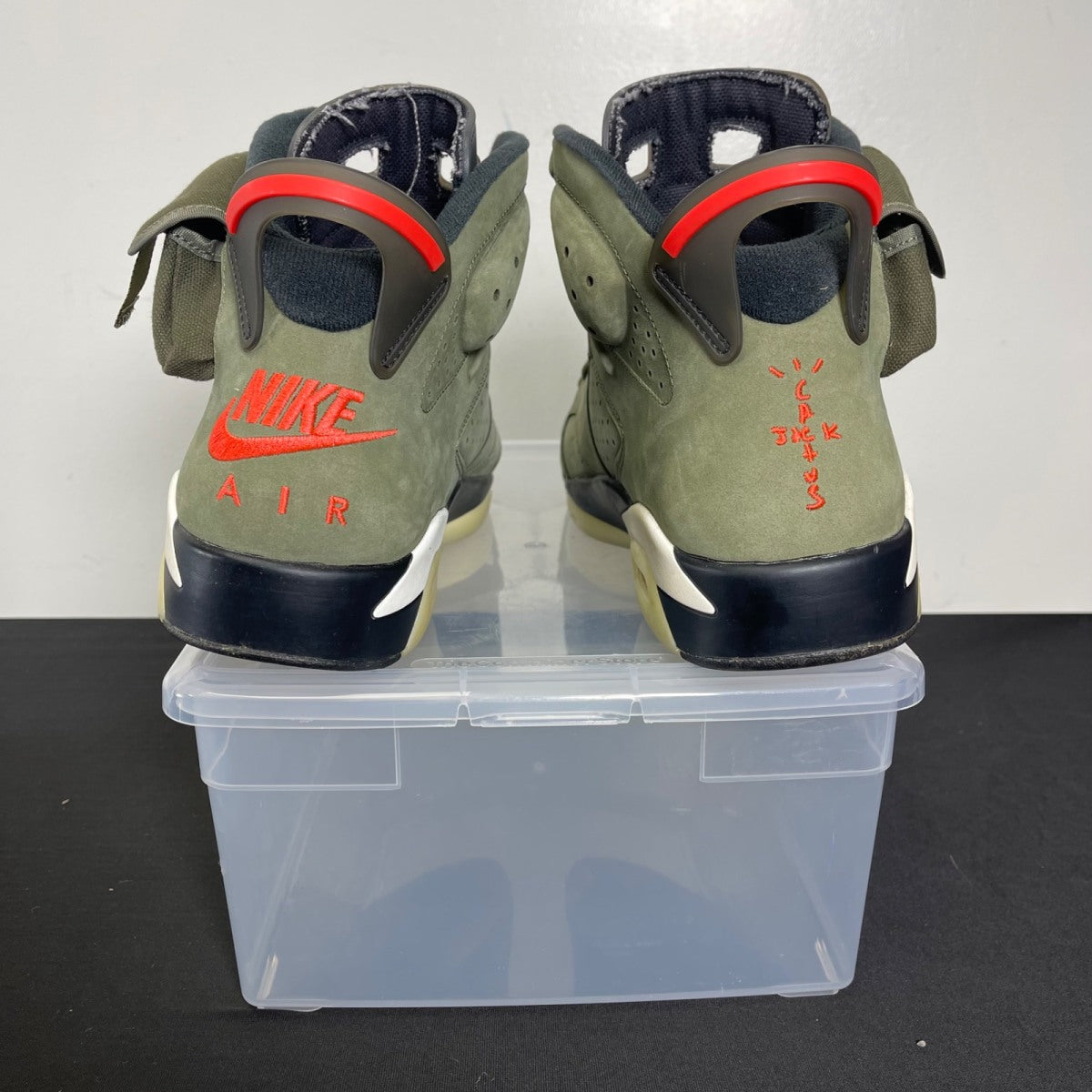 Jordan 6 Retro Travis Scott 13 (Moderately Worn Pre-Owned)JordanMedium Olive/Black-Sail-University Red - Image 4