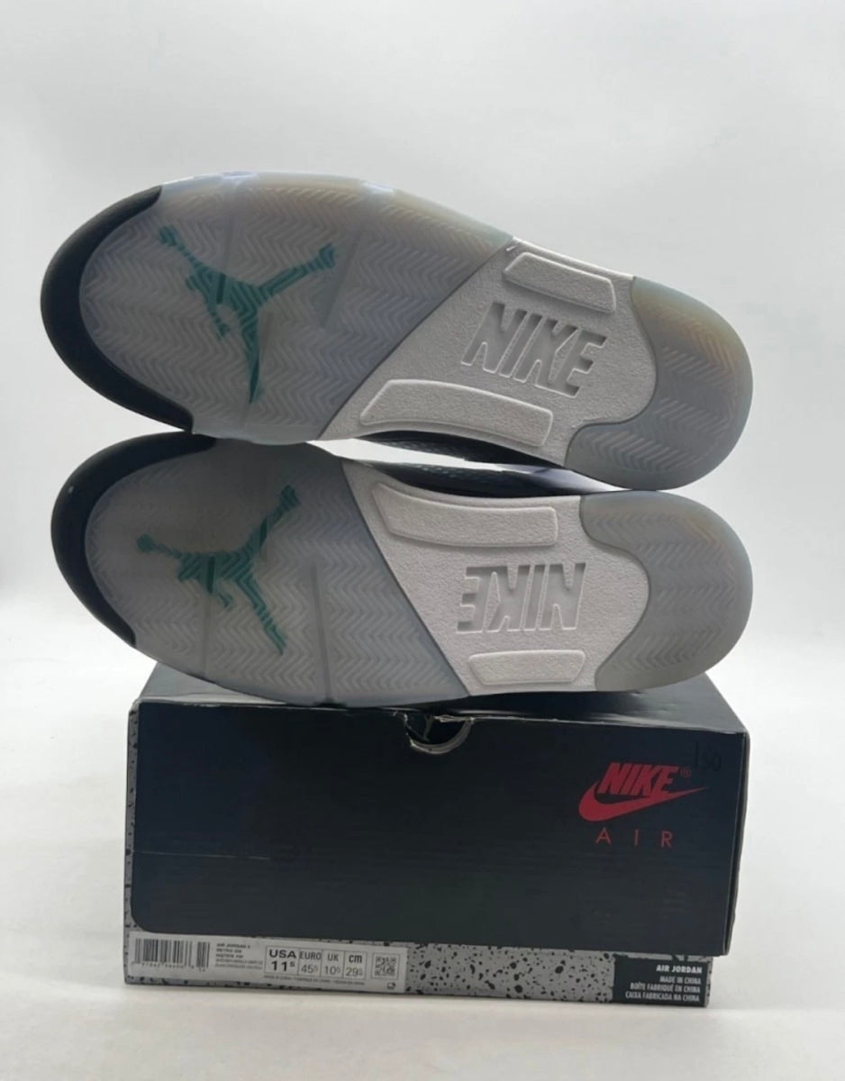 Jordan 5 Retro Grape (2025) 11.5 (Moderately Worn Pre-Owned)JordanWhite/Grape Ice-New Emerald - Image 8