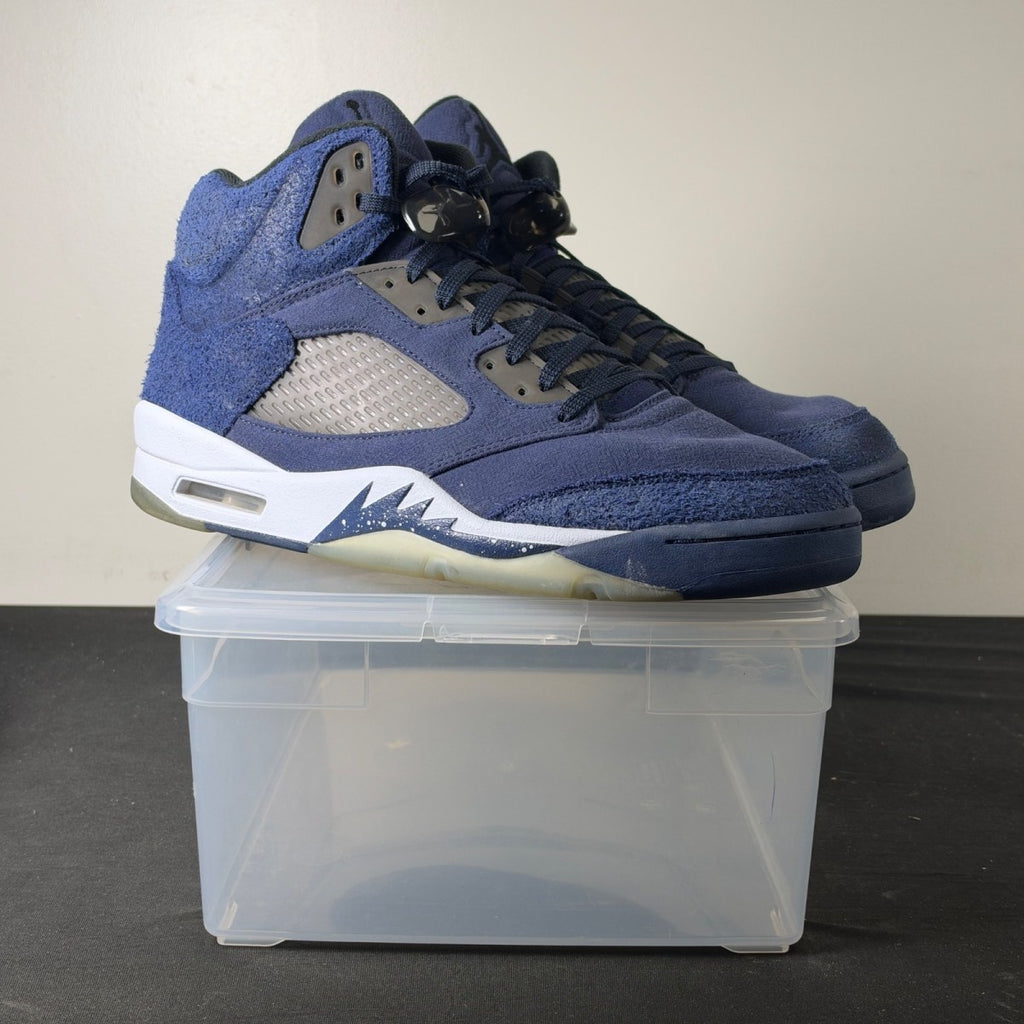 Jordan 5 Retro Midnight Navy (Size 12) - Image 1