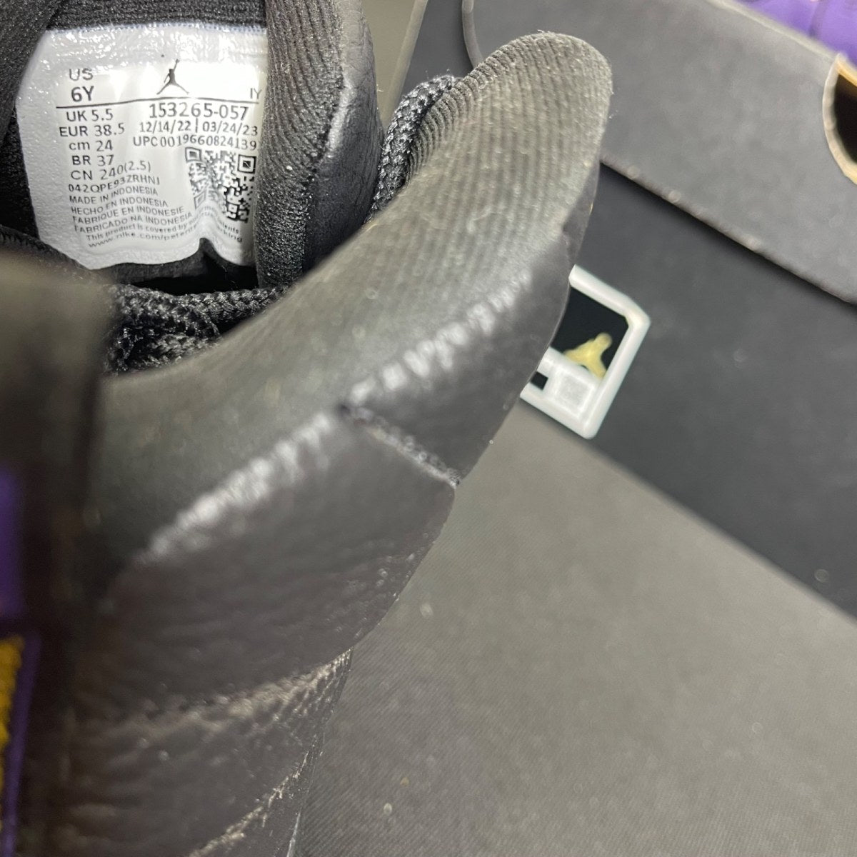 Jordan 12 Retro Field Purple (GS) 6Y (Moderately Worn Pre-Owned)JordanBlack/Field Purple/Taxi - Image 6