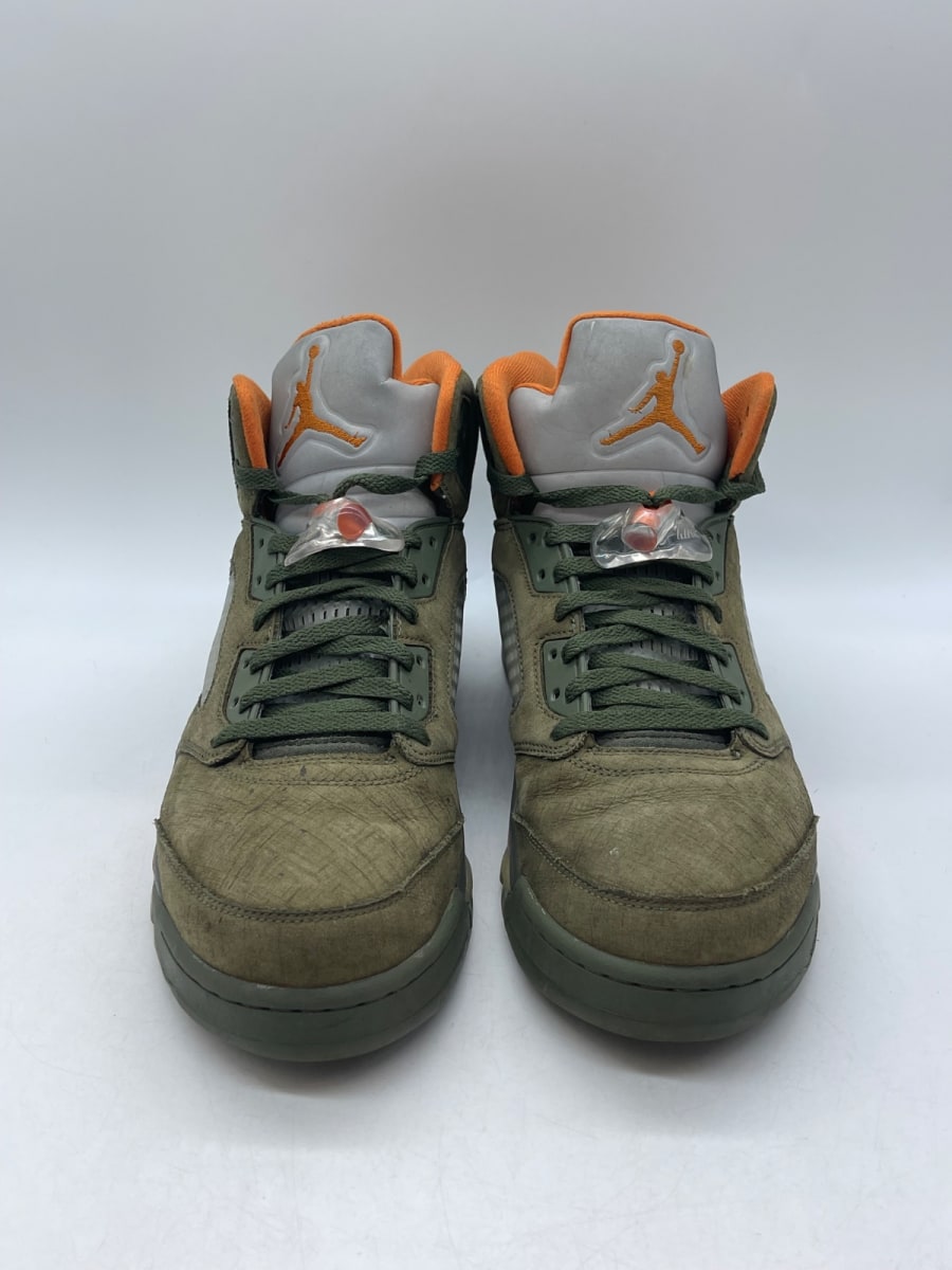 Jordan 5 Retro Olive (2024) 12 (Moderately Worn Pre-Owned)JordanArmy Olive/Solar Orange - Image 2