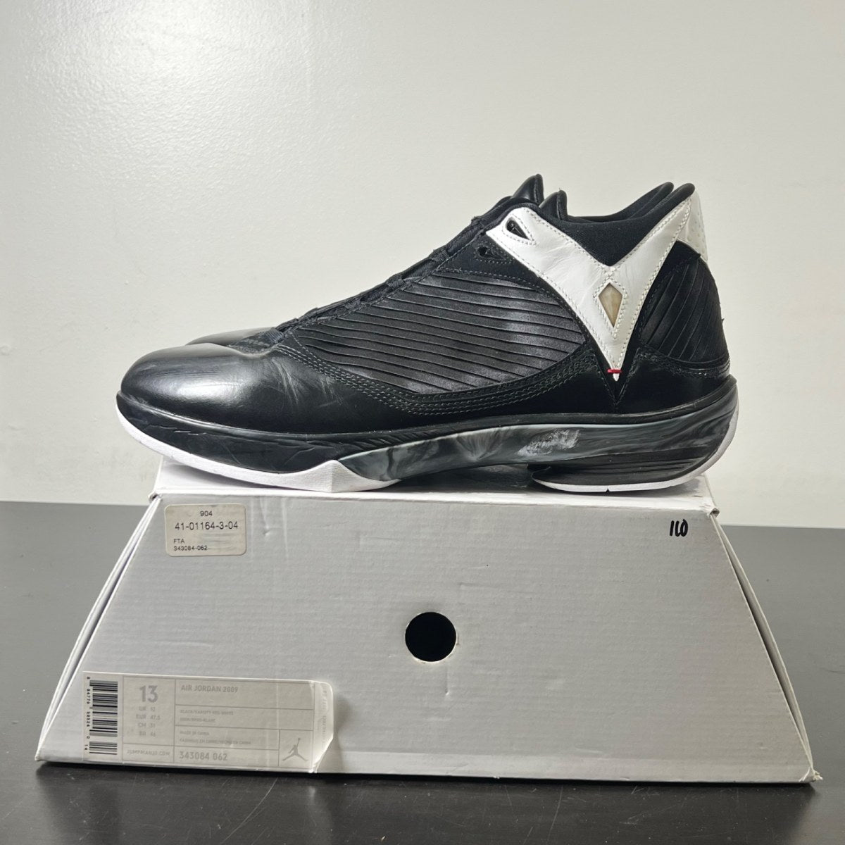Jordan 2009 Black White 13 (Moderately Worn Pre-Owned)JordanBlack/Varsity Red-White - Image 3