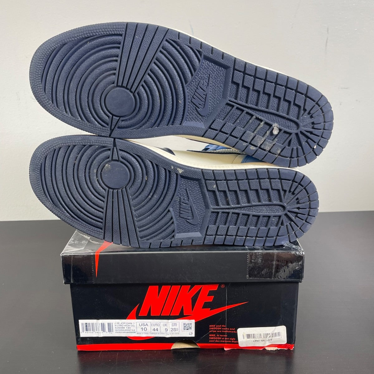 Jordan 1 Retro High Obsidian 10 (Moderately Worn Pre-Owned)JordanSail/Obsidian-University Blue - Image 5