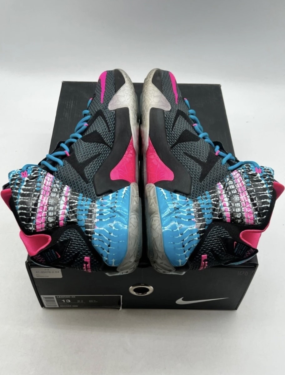 Nike LeBron 12 23 Chromosomes 13 (Moderately Worn Pre-Owned)NikeBlack/Pink Power-Blue Lagoon - Image 7