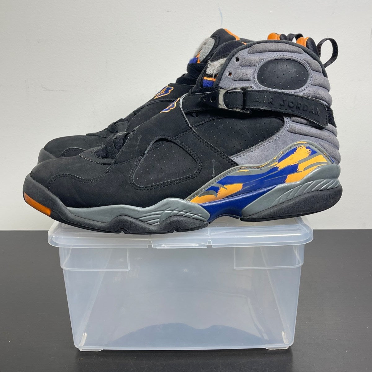 Jordan 8 Retro Phoenix Suns 12 (Moderately Worn Pre-Owned)JordanBlack/Bright Citrus-Cool Grey-Deep Royal Blue - Image 3