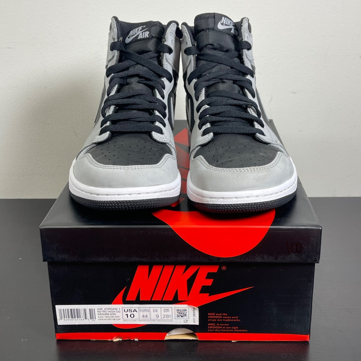 Jordan 1 Retro High Shadow 2.0 10 (Moderately Worn Pre-Owned)JordanBlack/White-Light Smoke Grey - Image 2