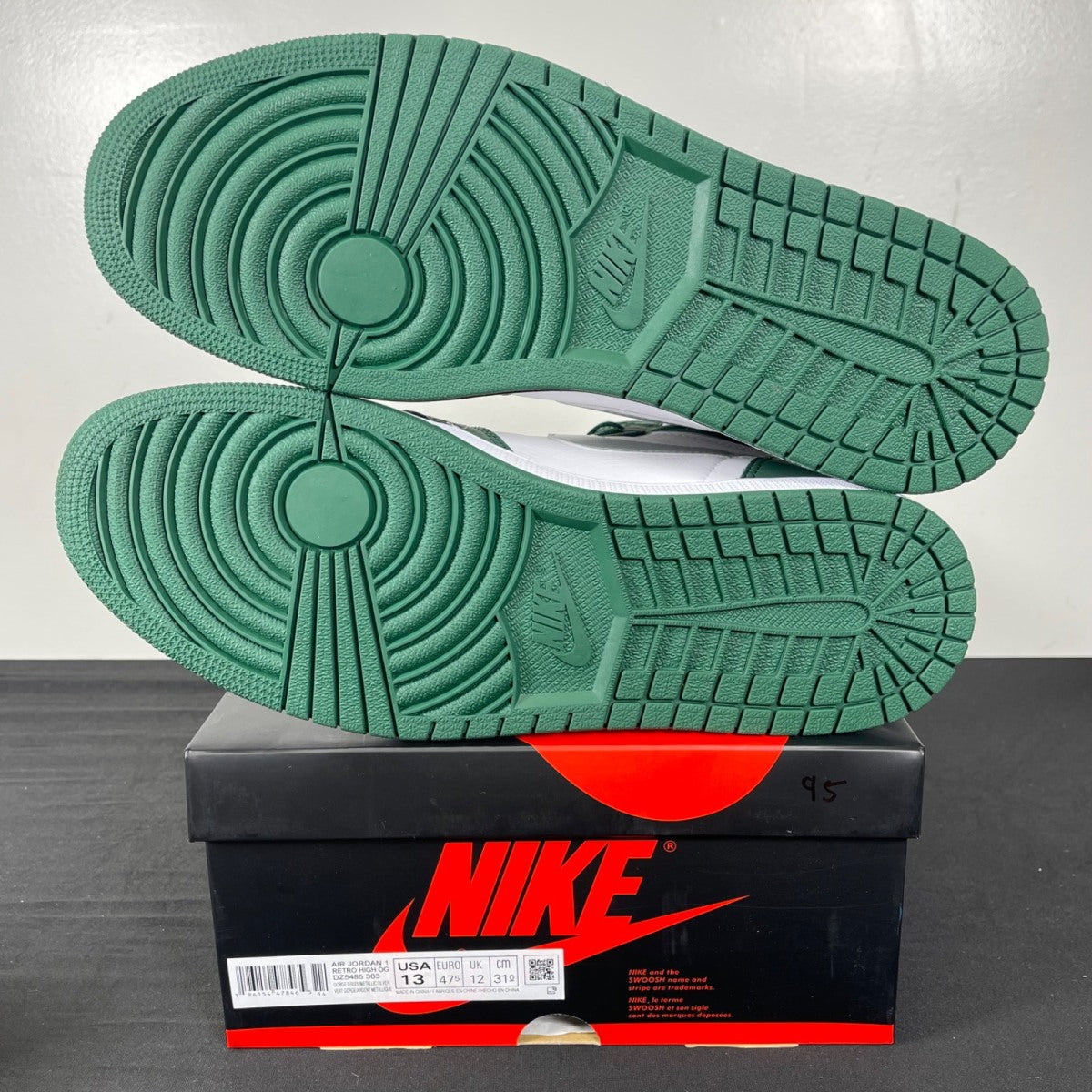 Jordan 1 Retro High OG Gorge Green 13 (Moderately Worn Pre-Owned)JordanGorge Green/Metallic Silver/White - Image 5