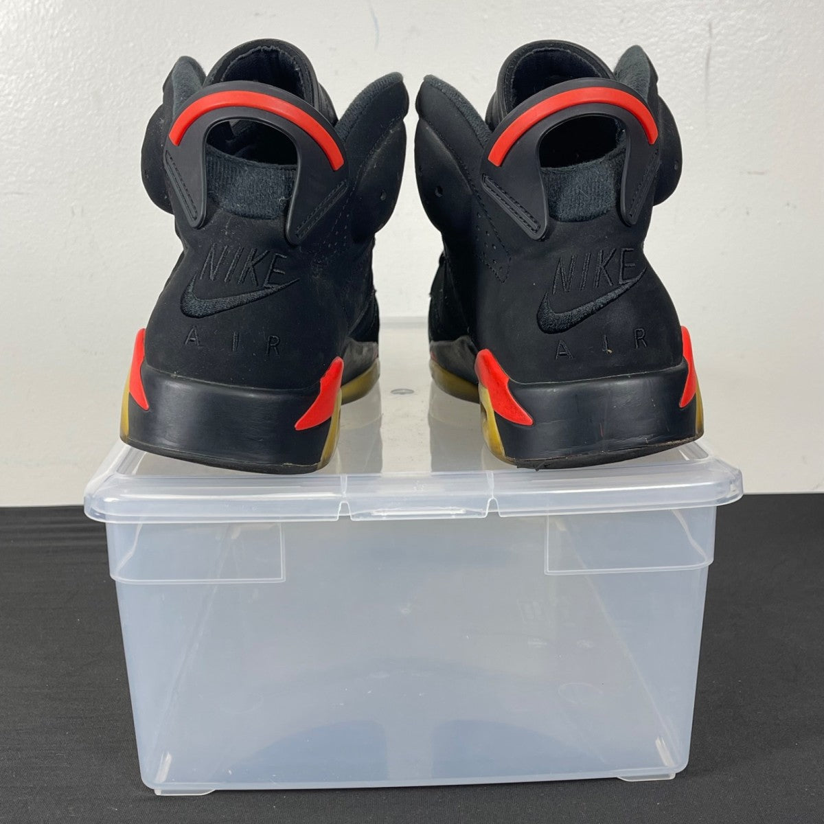 Jordan 6 Retro Black Infrared (2019) 8 (Moderately Worn Pre-Owned)JordanBlack/Infrared - Image 4