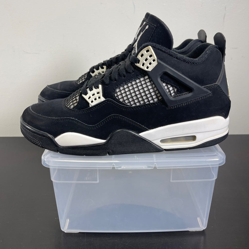 Jordan 4 Retro White Thunder 11 (Moderately Worn Pre-Owned)JordanBlack/White/Black - Image 3