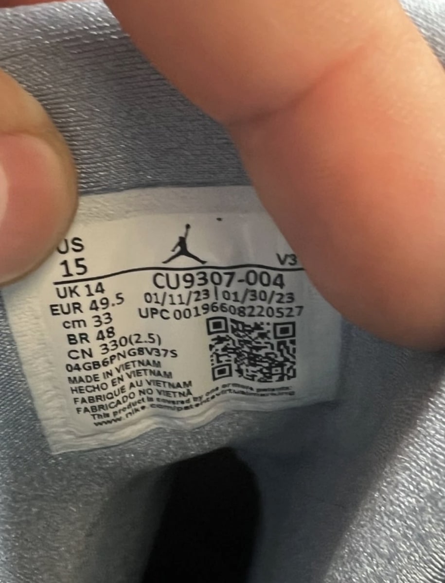 Jordan 7 Retro Chambray (2023) 15 (Moderately Worn Pre-Owned)JordanBlack/Chambray/Light Graphite - Image 9