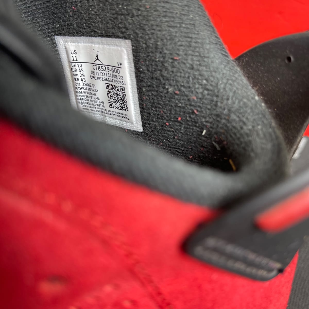 Jordan 6 Retro Toro Bravo (Size 11) - aux