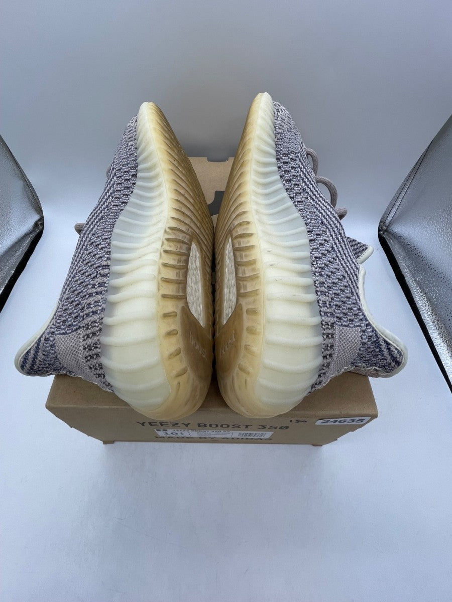 adidas Yeezy Boost 350 V2 Ash Pearl 10.5 (Moderately Worn Pre-Owned)adidasAsh Pearl/Ash Pearl/Ash Pearl - Image 6