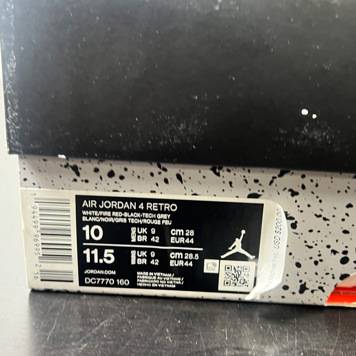 Jordan 4 Retro Fire Red (2020) 10 (Lightly Worn Pre-Owned)JordanWhite/Black-Tech Grey-Fire Red - Image 5