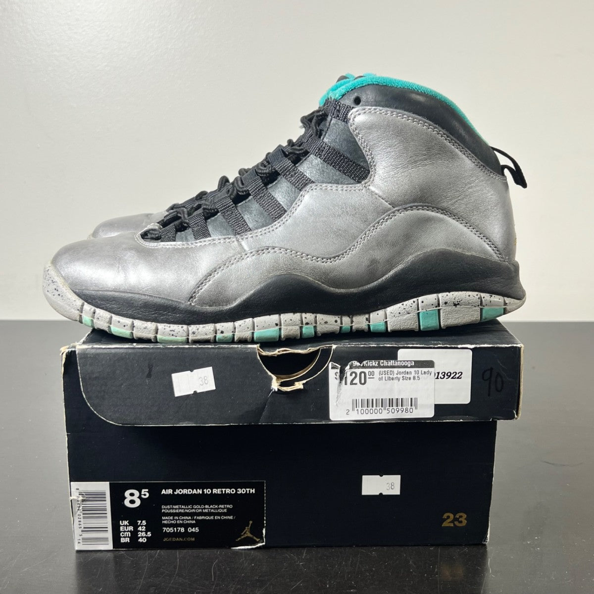 Jordan 10 Retro Lady of Liberty 30th Anniversary 8.5 (Lightly Worn Pre-Owned)JordanDust/Metallic Gold-Black-Retro - Image 3