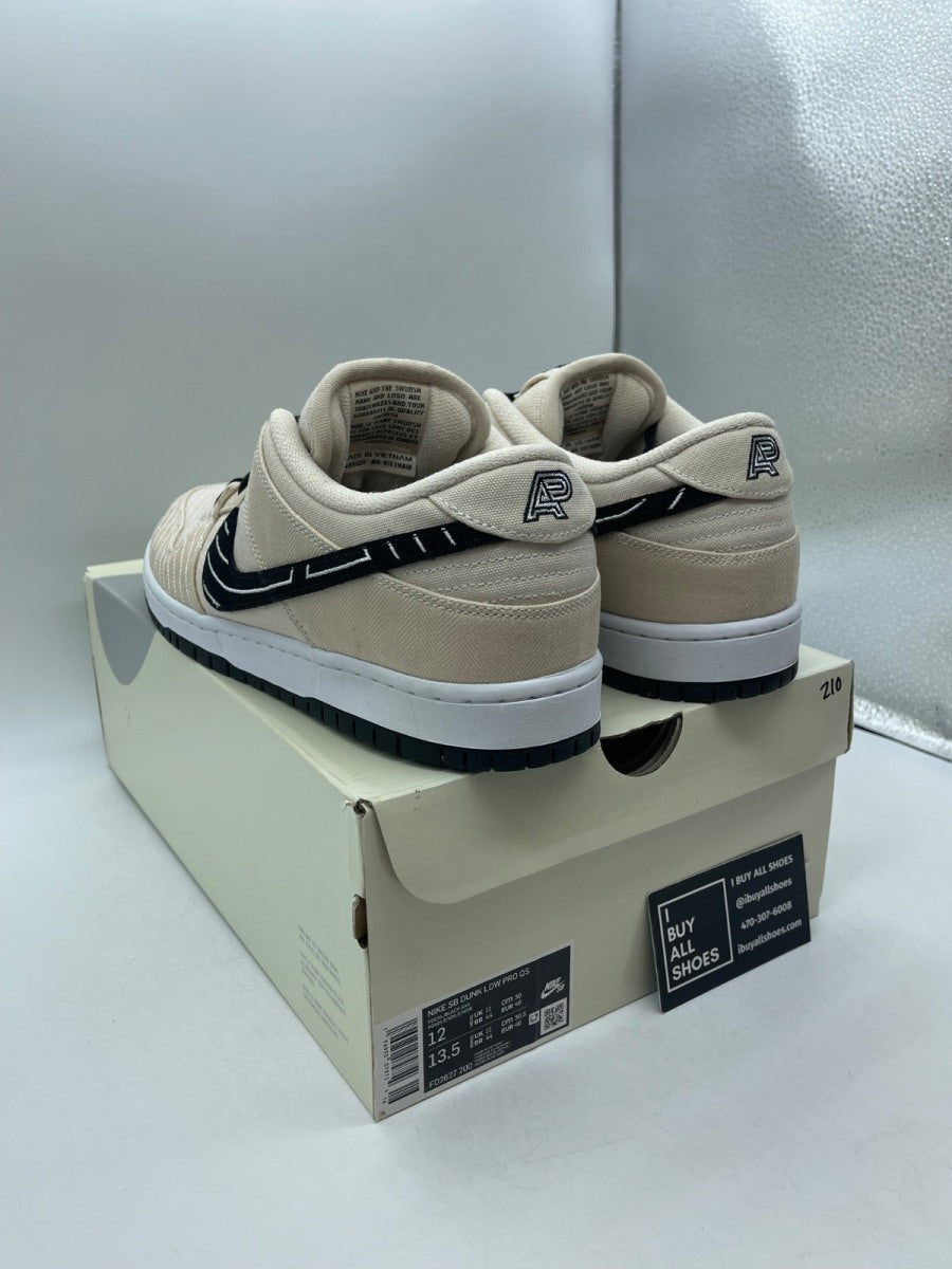 Nike SB Dunk Low Albino & Preto 12 (Moderately Worn Pre-Owned) - Image 4