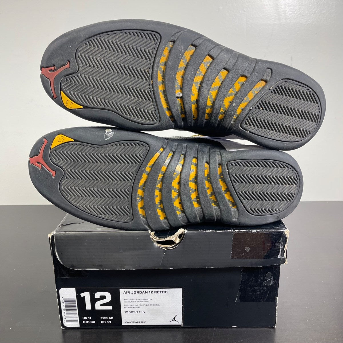 Jordan 12 Retro Taxi (2013) 12 (Moderately Worn Pre-Owned)JordanWhite/Black-Taxi - Image 5