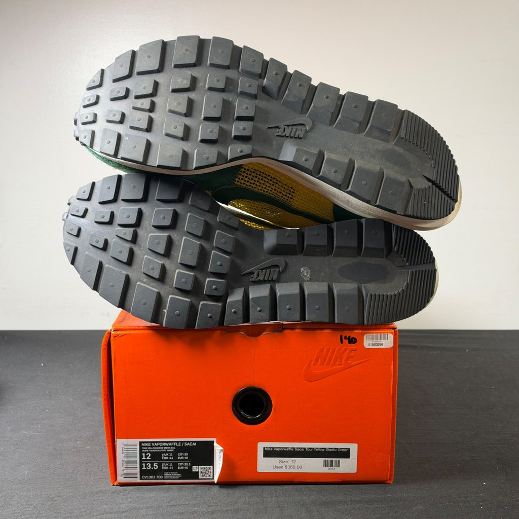 Nike Vaporwaffle sacai Tour Yellow Stadium Green (Size 12) - Image 5