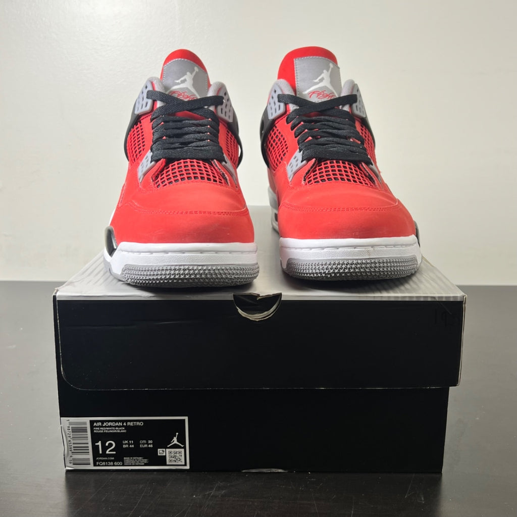 Jordan 4 Retro Toro Bravo (2026) 12 (Lightly Worn Pre-Owned)JordanFire Red/White/Black/Cement Grey - Image 3