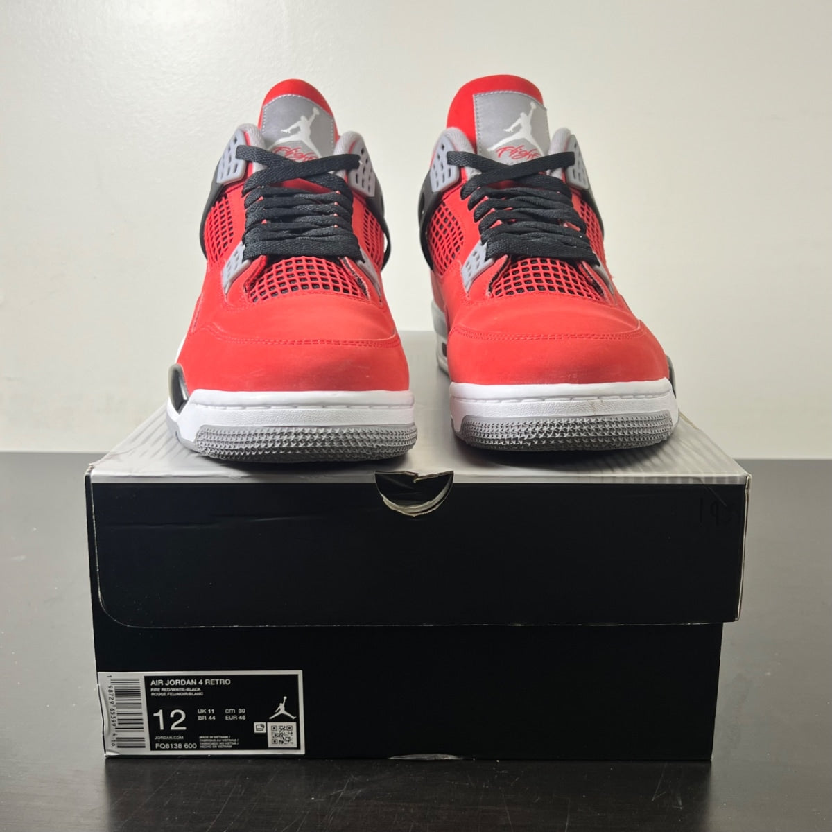 Jordan 4 Retro Toro Bravo (2026) 12 (Lightly Worn Pre-Owned)JordanFire Red/White/Black/Cement Grey - Image 3
