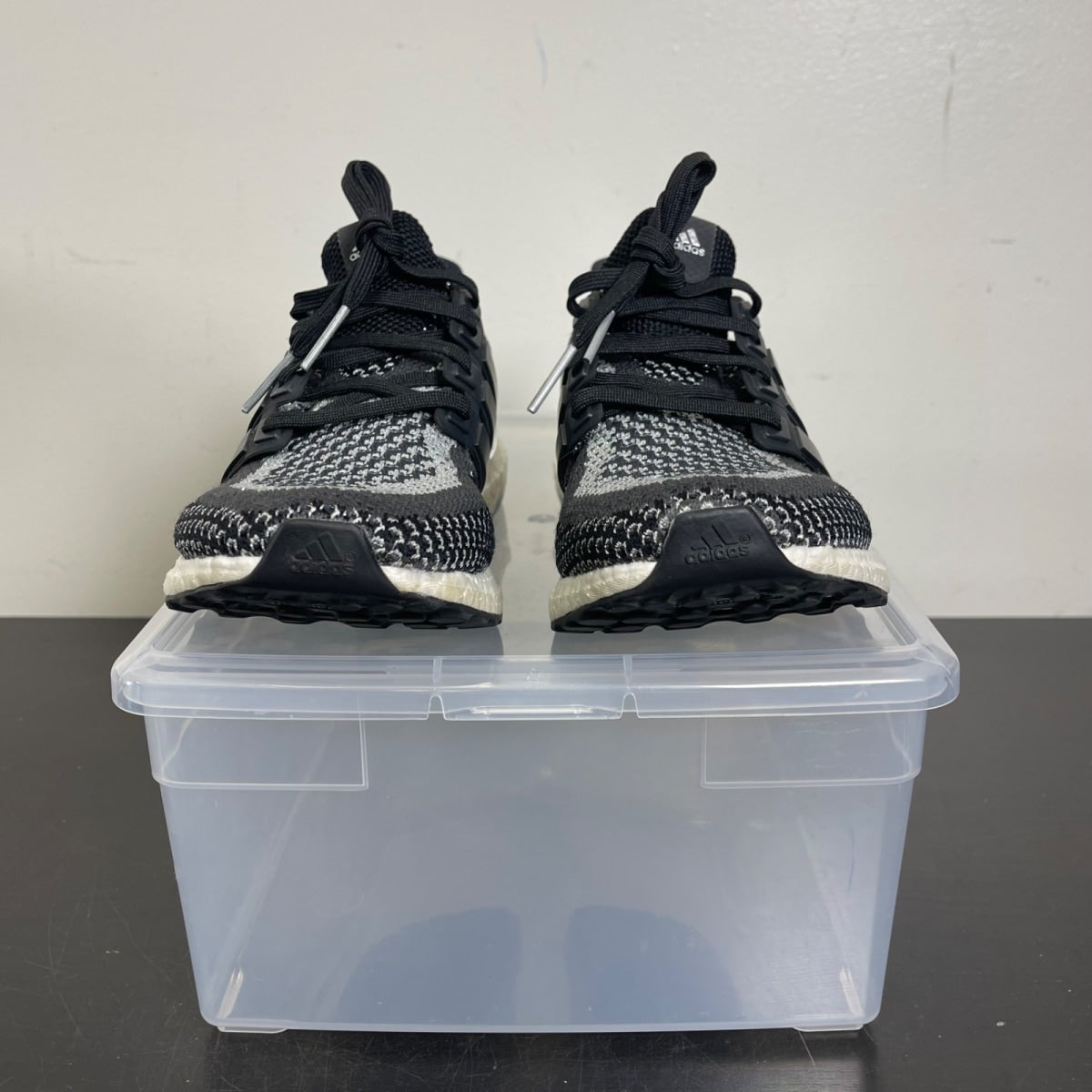 adidas Ultra Boost 2.0 Silver Medal 8 (Moderately Worn Pre-Owned)adidasCore Black/Core Black/Silver Metallic - Image 2