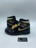Jordan 1 Retro High Black Metallic Gold (2020) 9 (Moderately Worn Pre-Owned) - Image 1