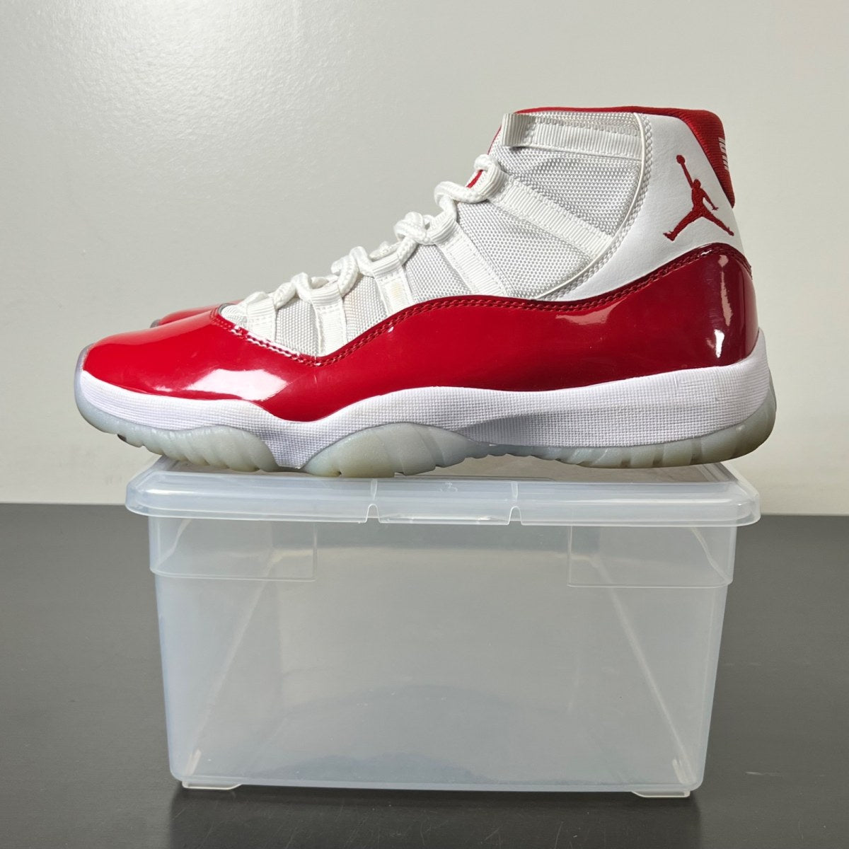 Jordan 11 Retro Cherry (2022) 9.5 (Moderately Worn Pre-Owned)JordanWhite/Varsity Red/Black - Image 3