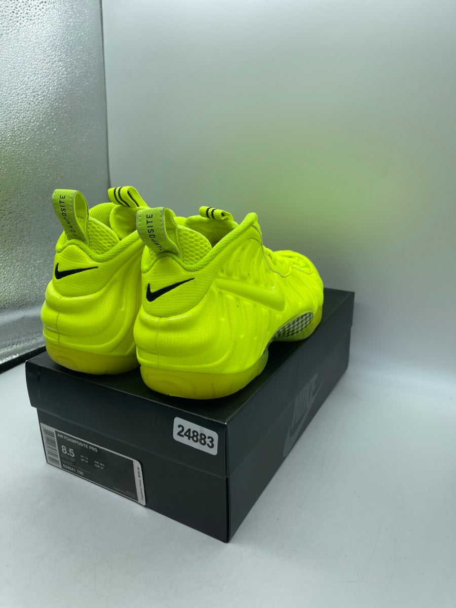 Nike Air Foamposite Pro Volt 8.5 (Moderately Worn Pre-Owned)NikeVolt/Volt-Black - Image 5