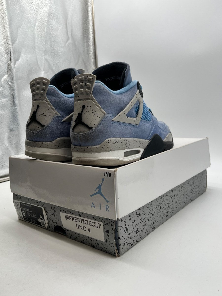 Jordan 4 Retro University Blue 9 (Moderately Worn Pre-Owned)JordanUniversity Blue/Tech Grey-White-Black - Image 3