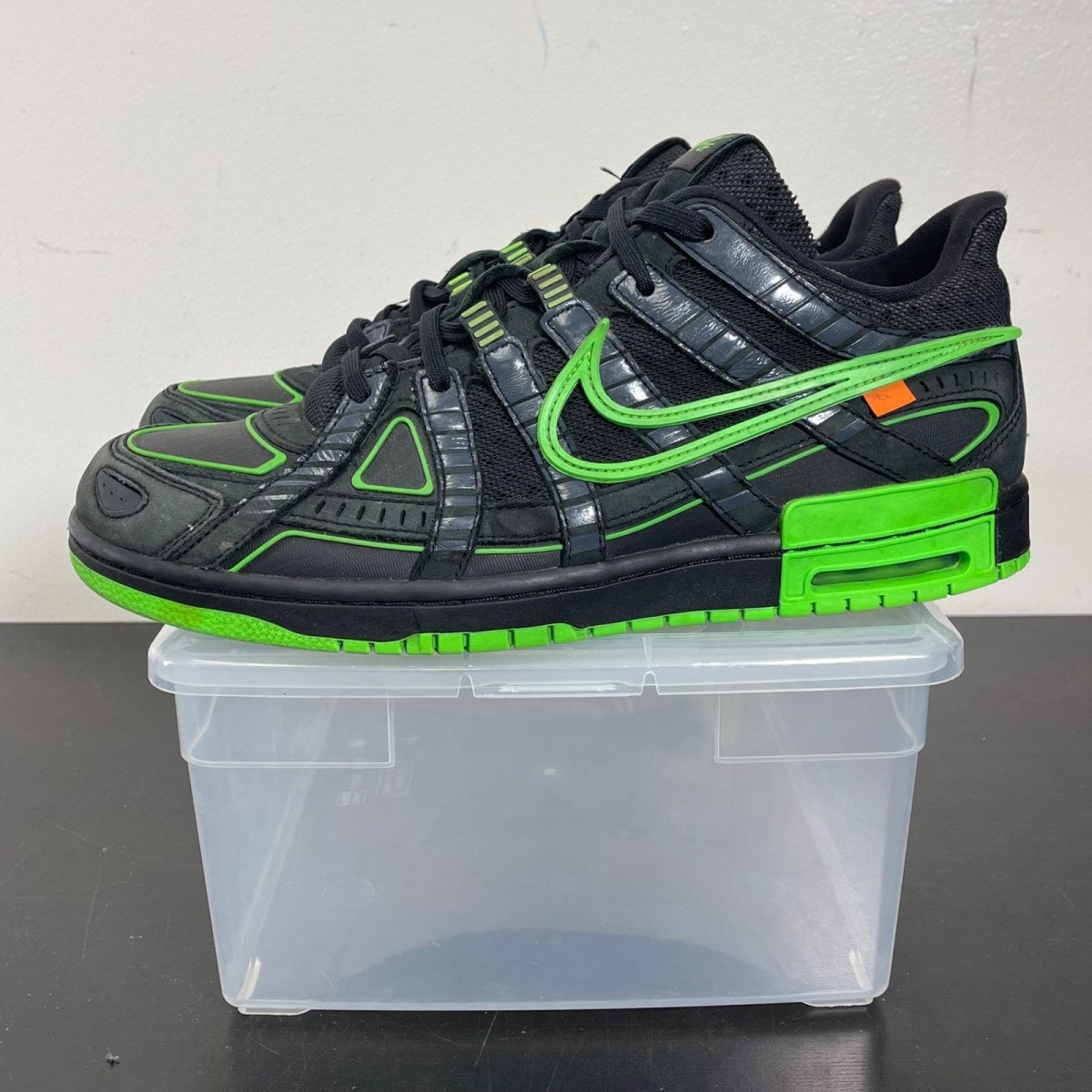 Nike Air Rubber Dunk Off-White Green Strike 12 (Moderately Worn Pre-Owned)NikeBlack/White-Green Strike - Image 3