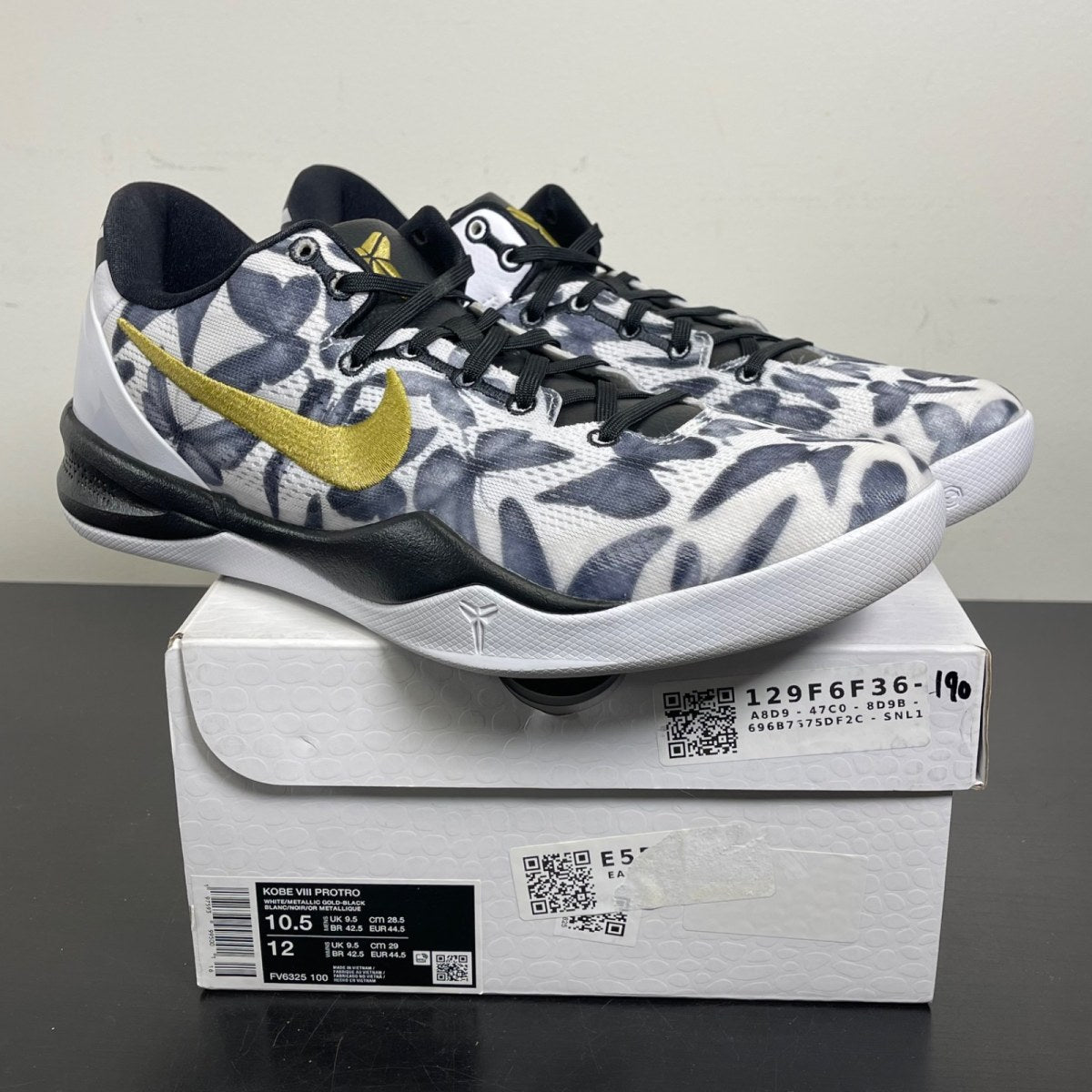 Nike Kobe 8 Protro Mambacita 10.5 (Moderately Worn Pre-Owned)NikeWhite/Metallic Gold/Black - Image 1