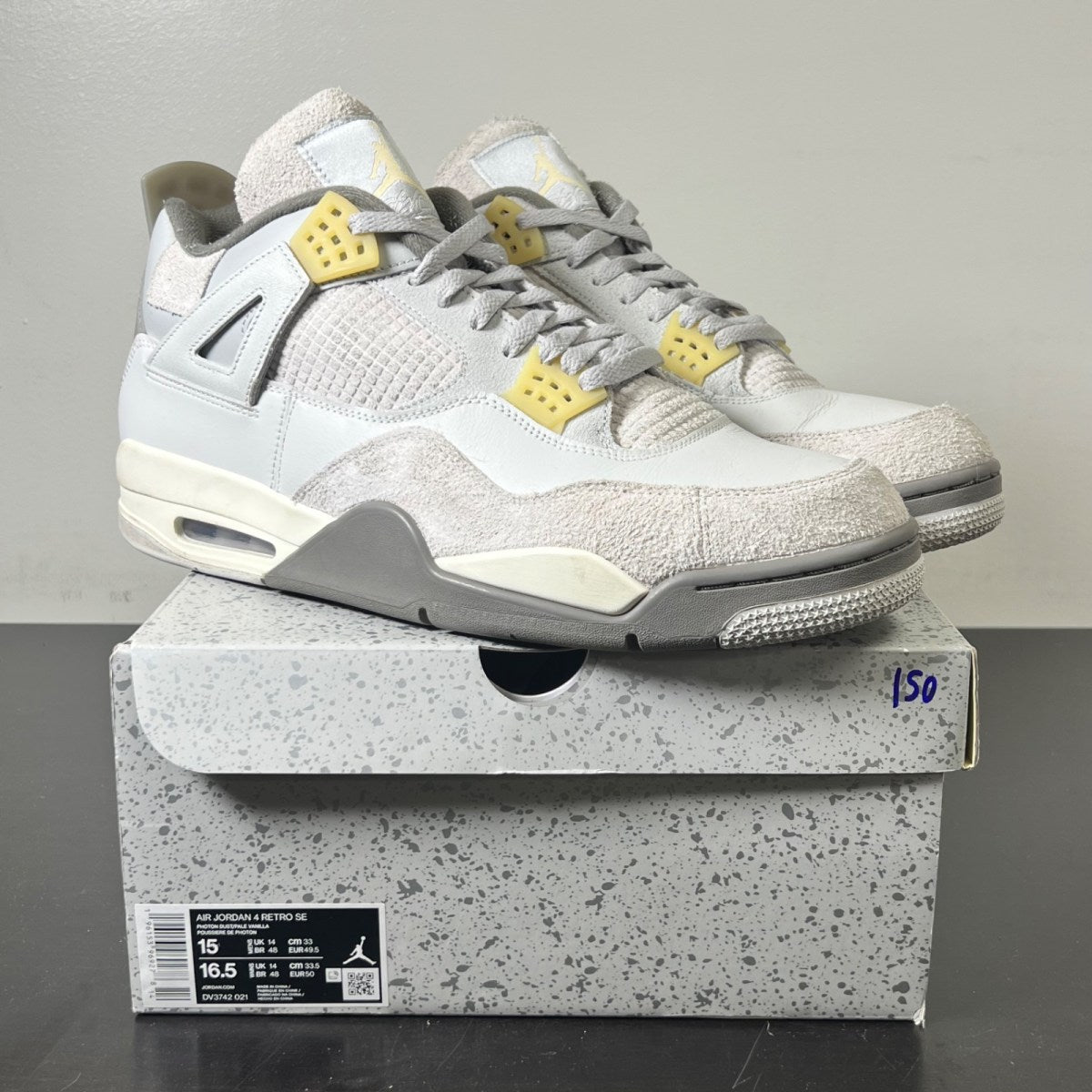 Jordan 4 Retro SE Craft Photon Dust 15 (Lightly Worn Pre-Owned)JordanPhoton Dust/Pale Vanilla/Off White/Grey Fog/Flat Pewter/Sail - Image 1