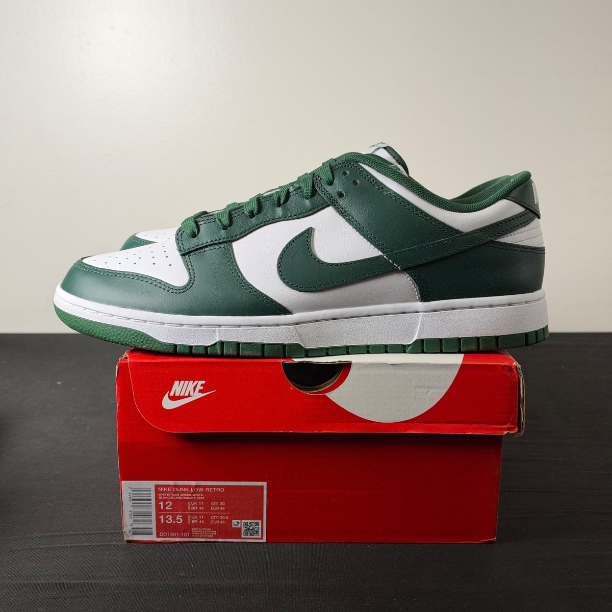 Nike Dunk Low Michigan State (Size 12) - aux