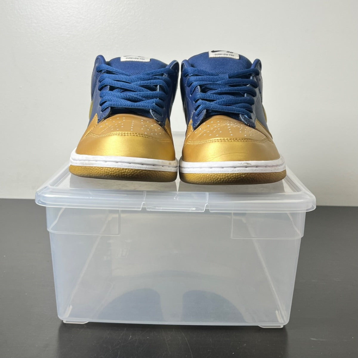 Nike SB Dunk Low Supreme Jewel Swoosh Gold 11 (Lightly Worn Pre-Owned)NikeMetallic Gold/Metallic Gold-Midnight Navy-White - Image 2