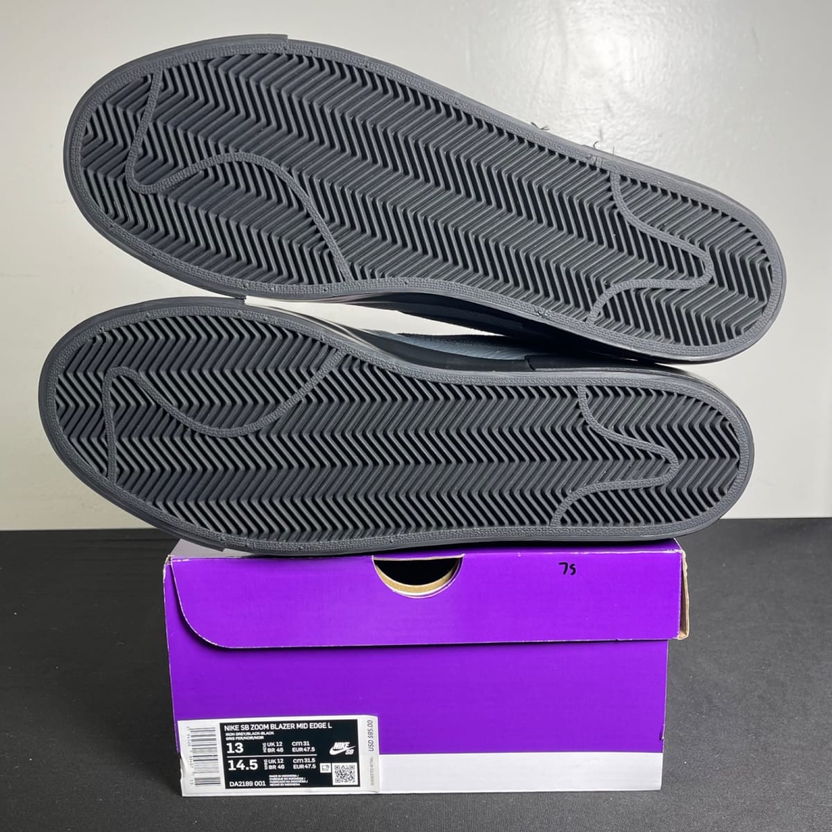 Nike SB Zoom Blazer Mid Edge Iron Grey (Size 13) - aux