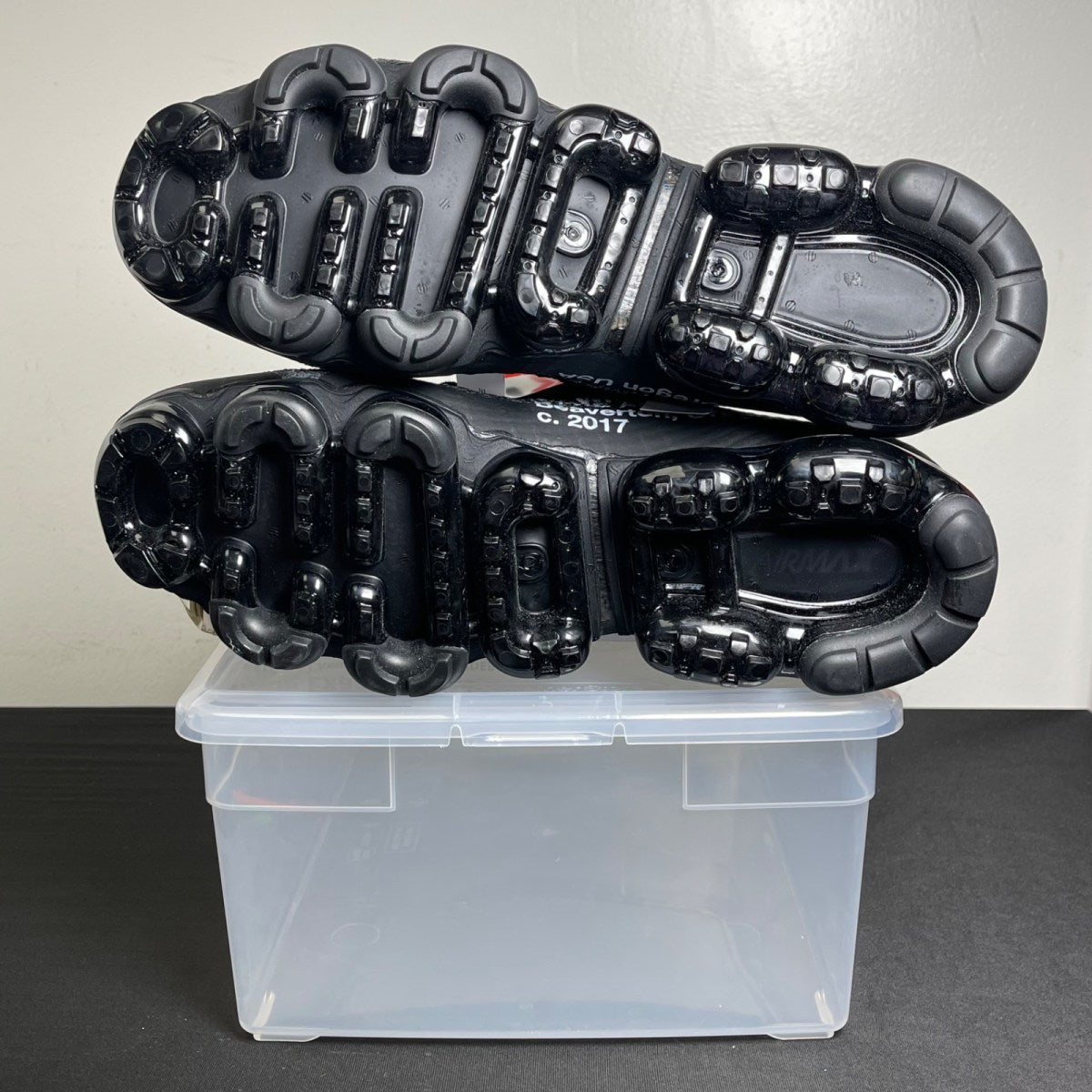 Nike Air VaporMax Off-White (Size 11) - Image 5