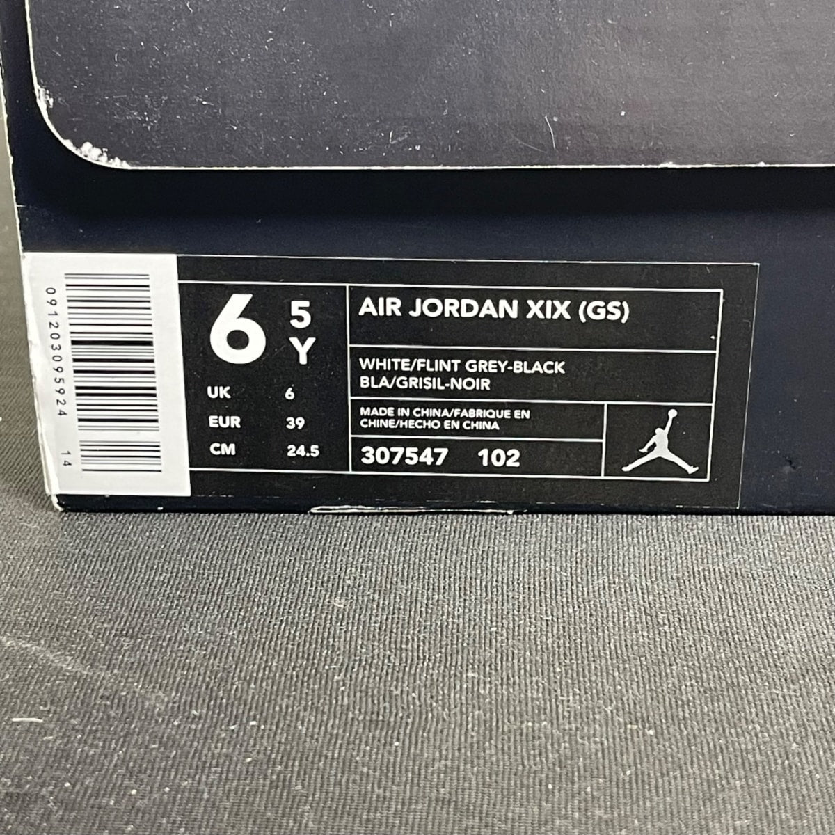 Air Jordan 19 OG GS 'Flint' 2004 (Size 6.5) - Image 7
